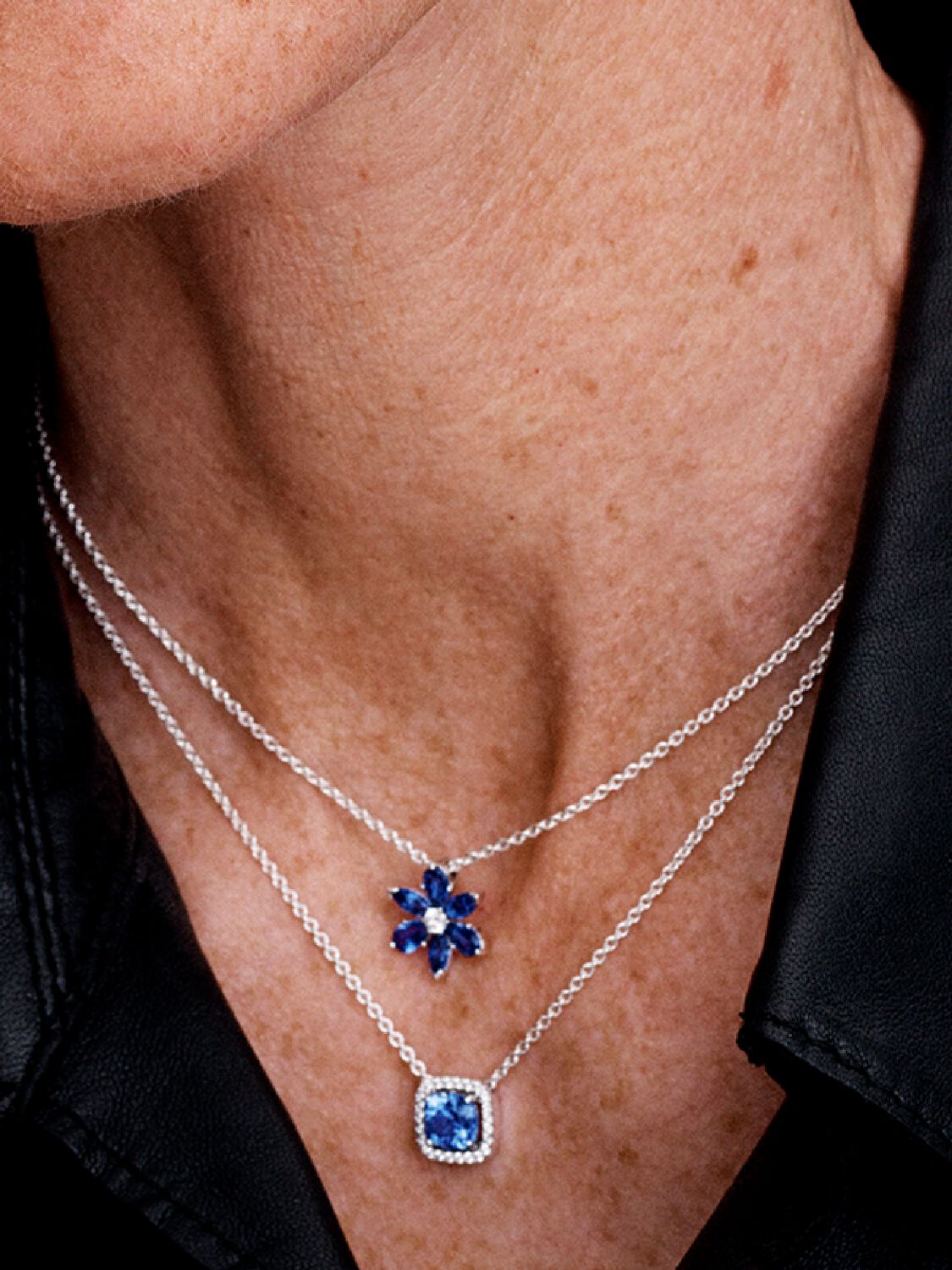 Q424 G Pdp Model Styled 25 1x1 Rgb Necklace