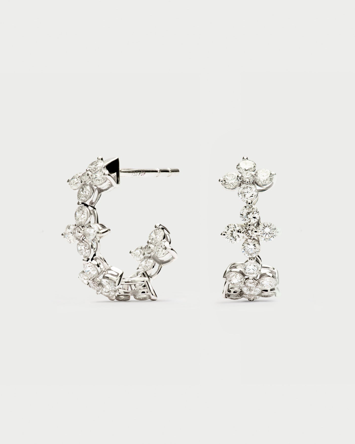 Orecchini PD PAOLA Orecchini Maggie Blossom in diamanti e oro bianco AR06-F87-U