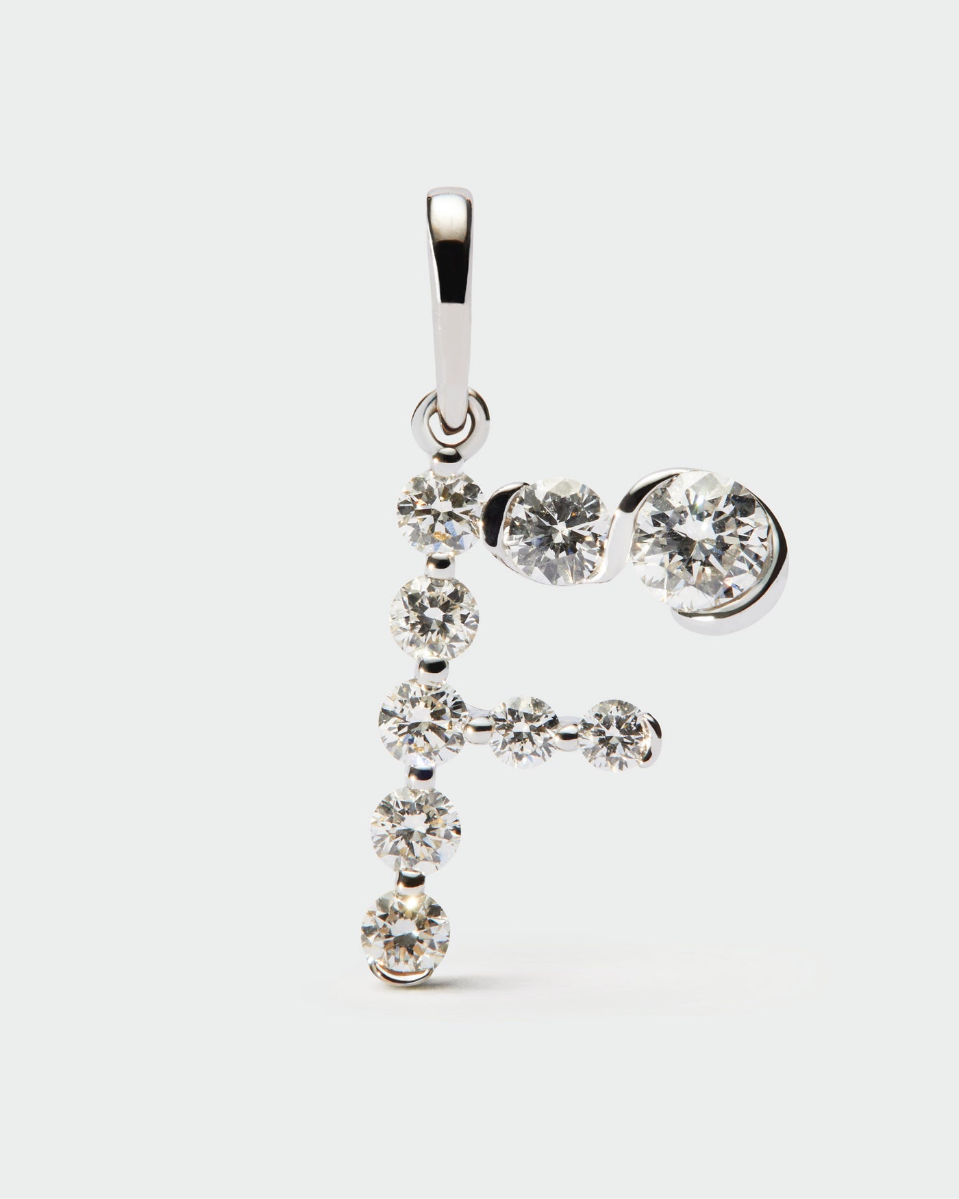 Pendente PD PAOLA Pendente con iniziale F en in diamanti e oro bianco PE06-154-U