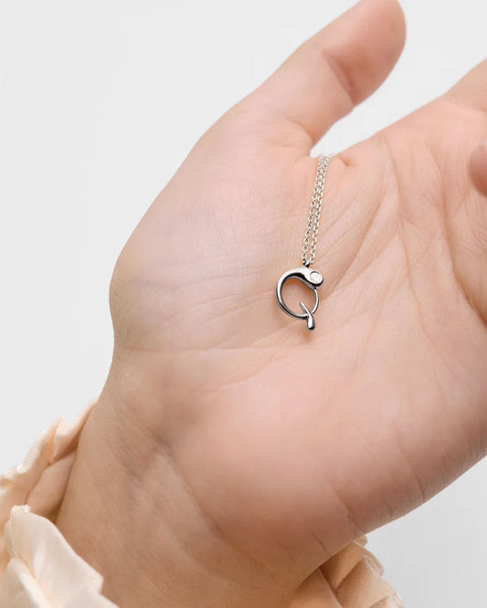 Collana PDPAOLA con ciondolo in argento con l’iniziale Q CO02-B90-U