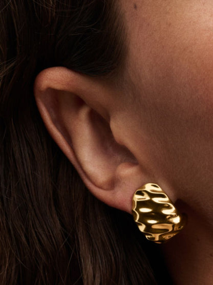 2025q2d Collection Essence Go Ac Tp Pdp Model Single 08 1x1 Rgb Earring