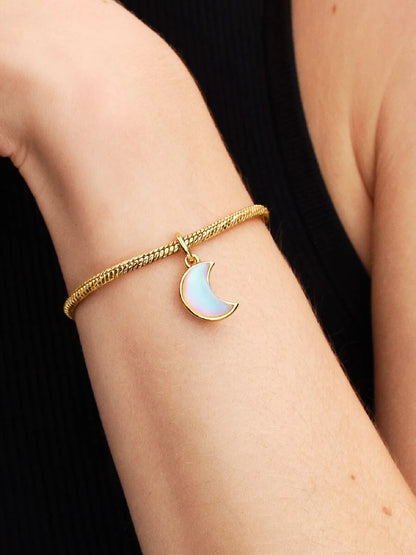 Charm Pandora Pendente Luna Crescente Luminosa Placcatura in Oro 14k 764275C01