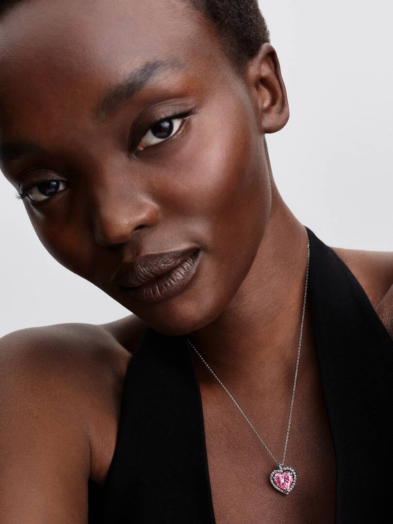 Collana Pandora Cuore in Rilievo Rosa Grande 394414C01