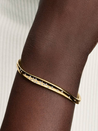 Bracciale Pandora Linea Sinuosa con Pietre Luminose 564655C01