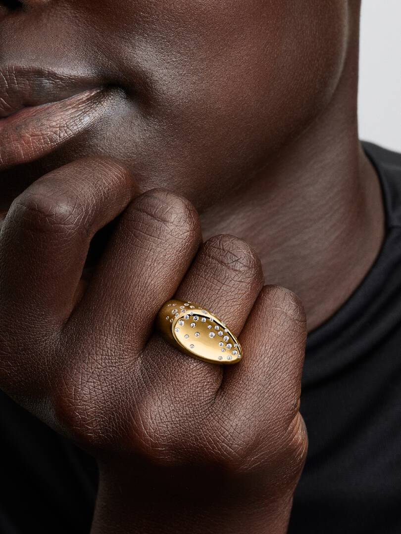 Anello Pandora Sigillo Grande con Pietre Luminose 164671C01