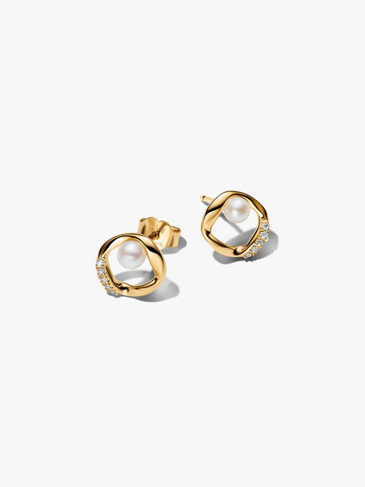 Orecchini Pandora Cerchio Linea Sinuosa con Perla d'Acqua Dolce Coltivata e Pavè 264662C01