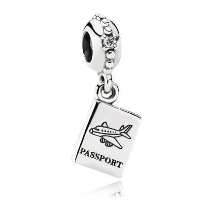 Pandora Charm con Pendente Passaporto 791147CZ