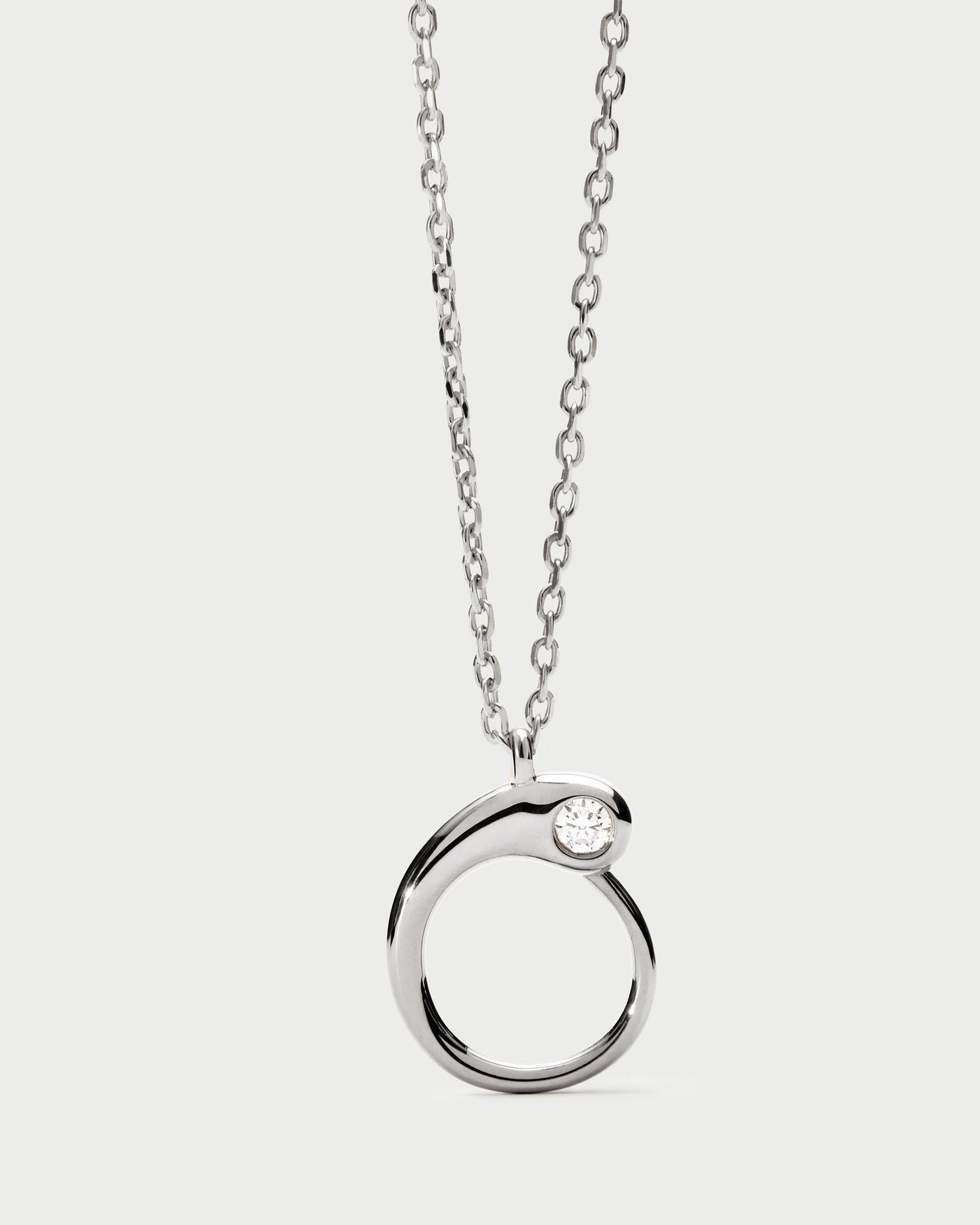 Collana PDPAOLA con ciondolo in argento con l’iniziale O CO02-B88-U