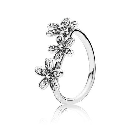 Pandora Bright Daisies Ring 190933CZ