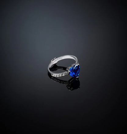 J19auv34 Ring Heart Blue.4 900x