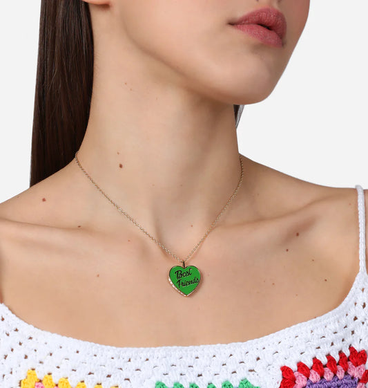 J19avi02 Loveparade Green.2 900x