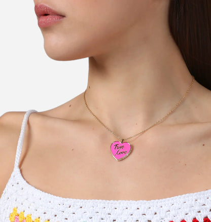 J19avi03 Loveparade Pink.2 900x
