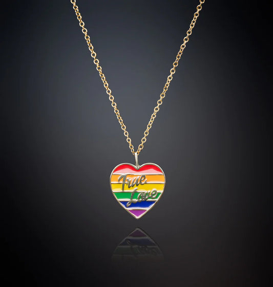 J19avi04 Loveparade Rainbow.1 900x