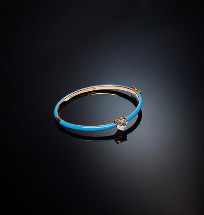 J19avi29 Bangle Love Lightblue.3 33b8c3eb 2330 4cde A389 Fbade8c1b2dc 900x