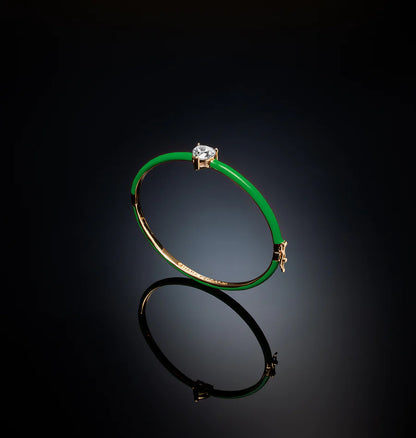 J19avi31 Bangle Love Green.1 5ab88ddb 2039 42b1 B132 8ed182e14a4f 900x