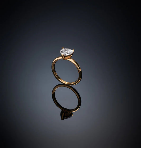 J19avi38 Ring Love Gold.1 52e2c3a7 4b17 41ad B104 4743524a7f1f 900x