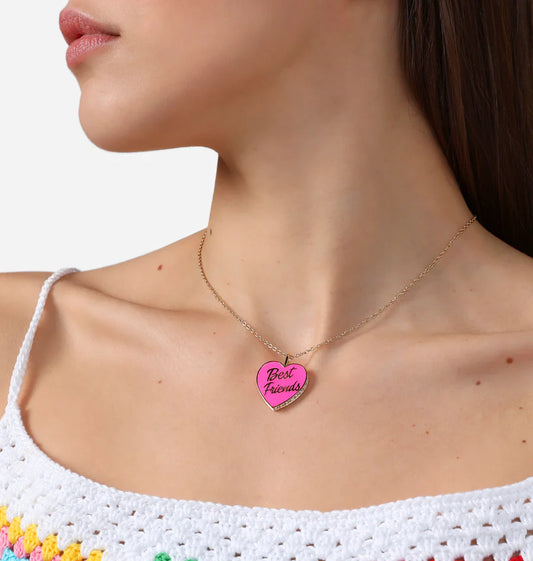 J19avi45 Loveparade Pink.2 900x