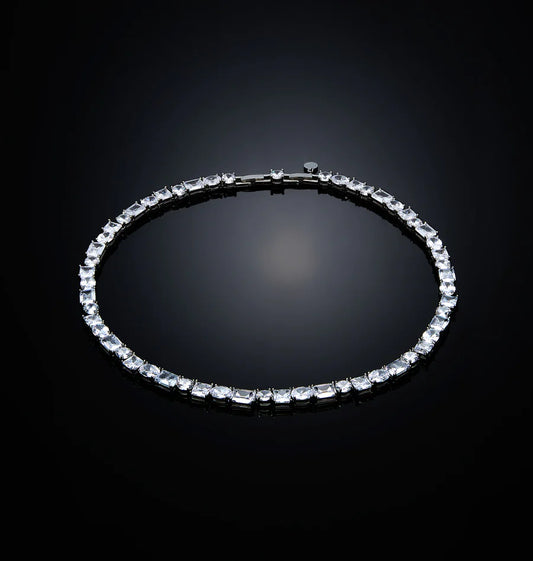 J19avu01 Princess Necklace Silver.1 900x