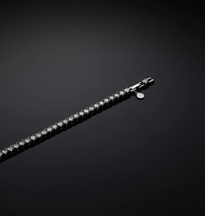 J19awj01 Emerald Necklace Silver.3 900x