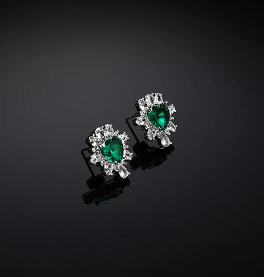 J19awj17 Emerald Earrings.1 900x
