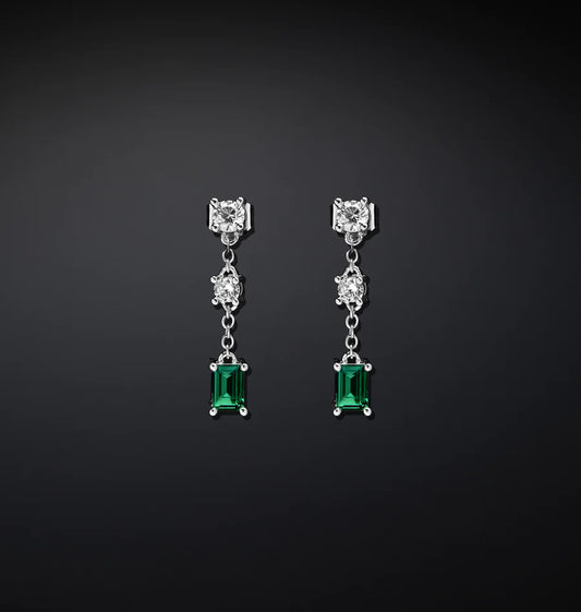 J19awj18 Emerald Earrings.1 900x