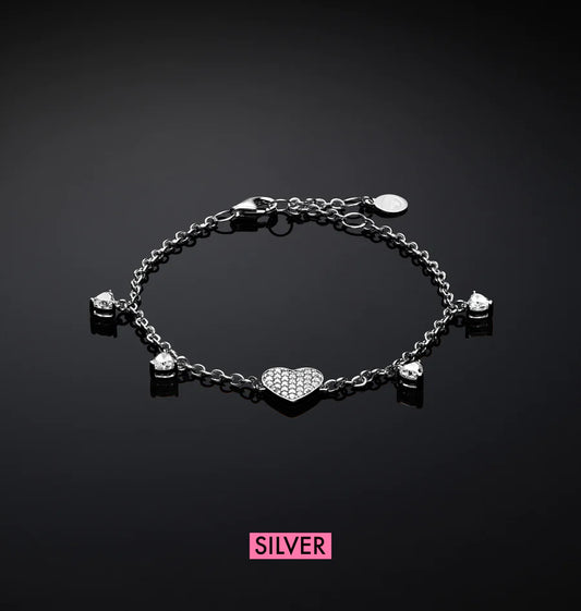 J19axd02 Silver Bracelet.1 900x
