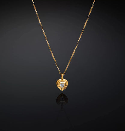 J19axp01 Bold Collana Gold.1 3000x