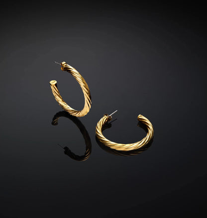 J19axp10 Bold Orecchini Gold.1 3000x