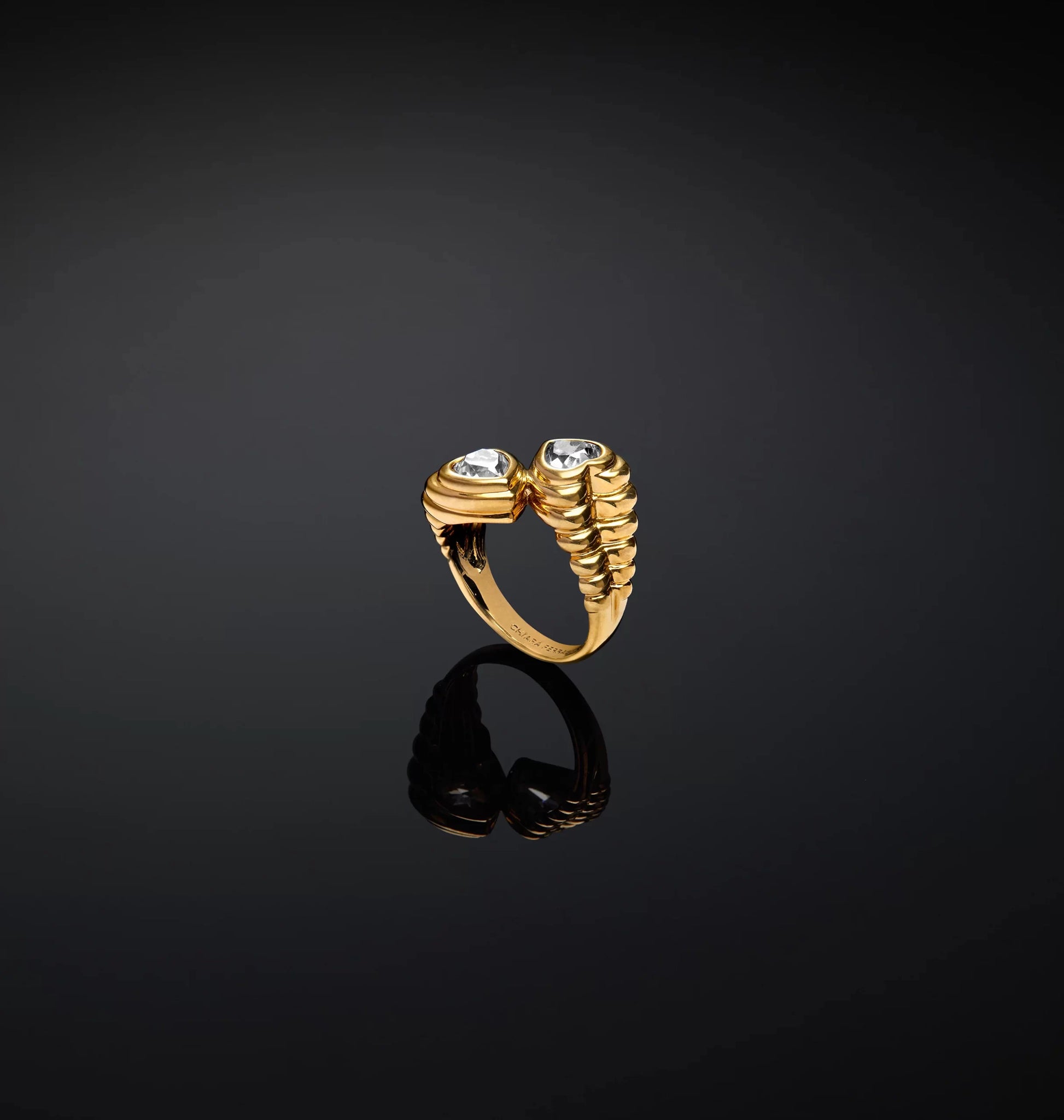 J19axp13 Bold Anello Gold.1 3000x