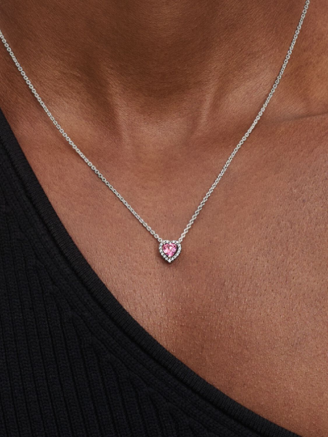 Q225 C Pdp Model Single 13 1x1 Rgb Necklace