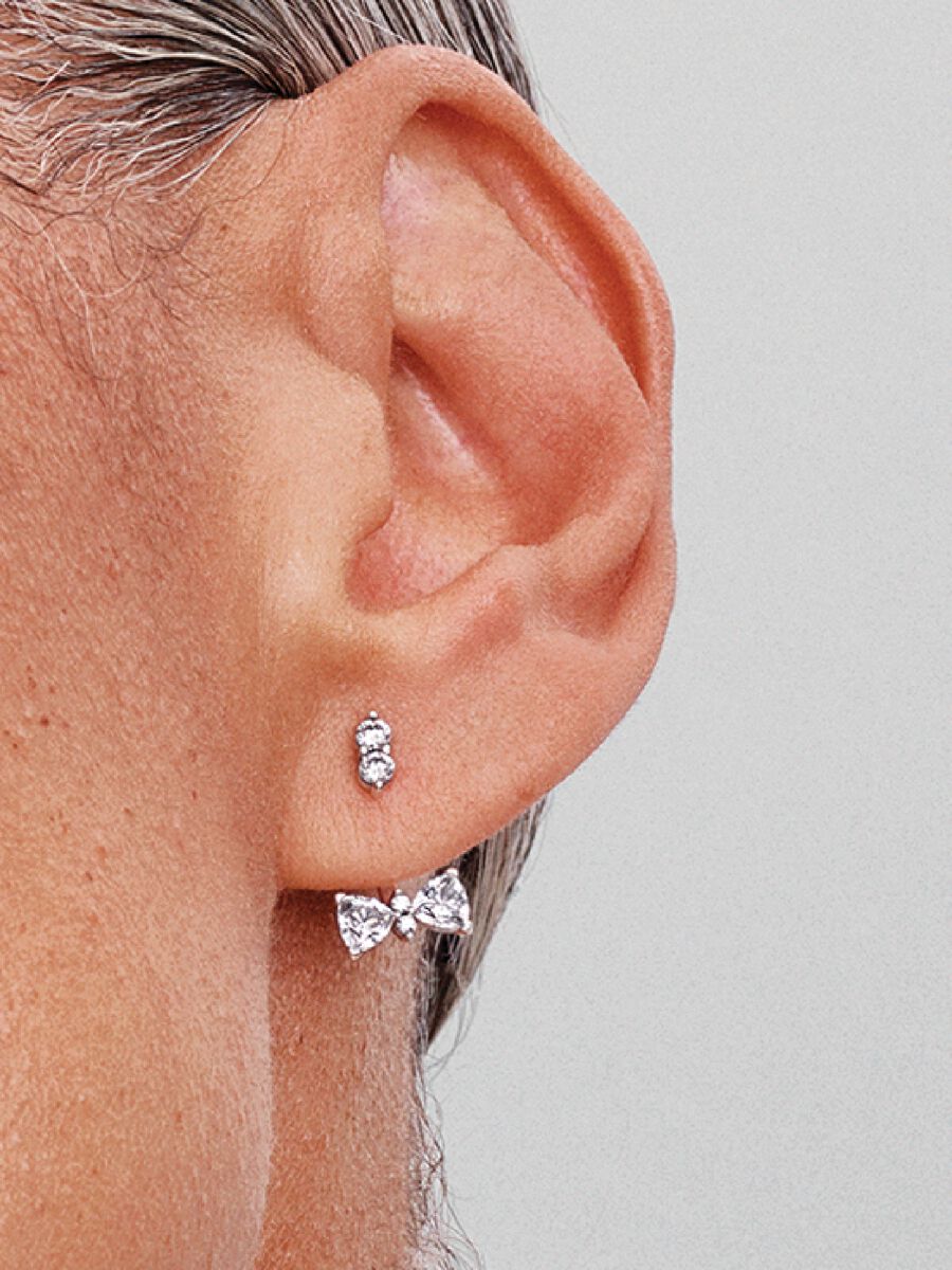 Q424 G Pdp Model Single 57 1x1 Rgb Earring
