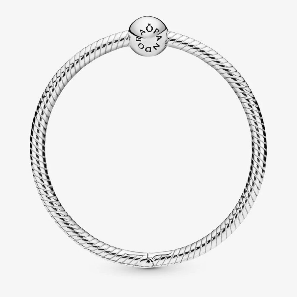 O Pandora Moments Pendant 398576C00