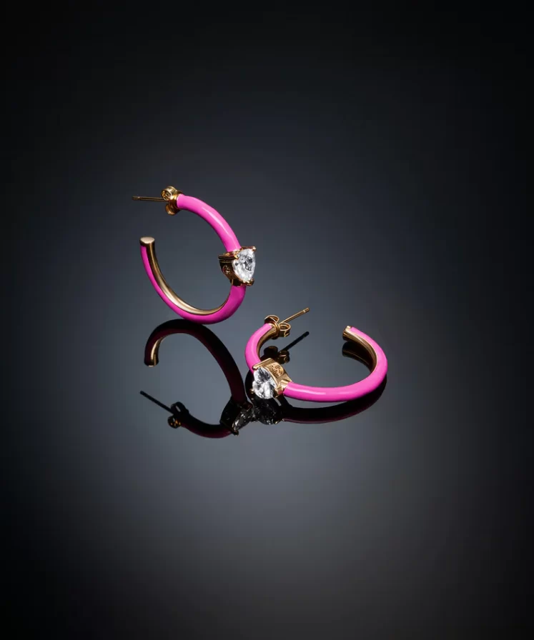 J19avi19 Earrings Hoop Pink.1 7173e763 05a2 4ae5 B333 9b39108d9563 900x