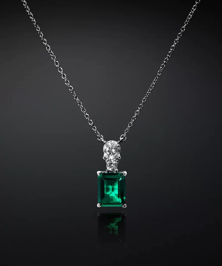 J19awj03 Emerald Necklace Silver.1 900x